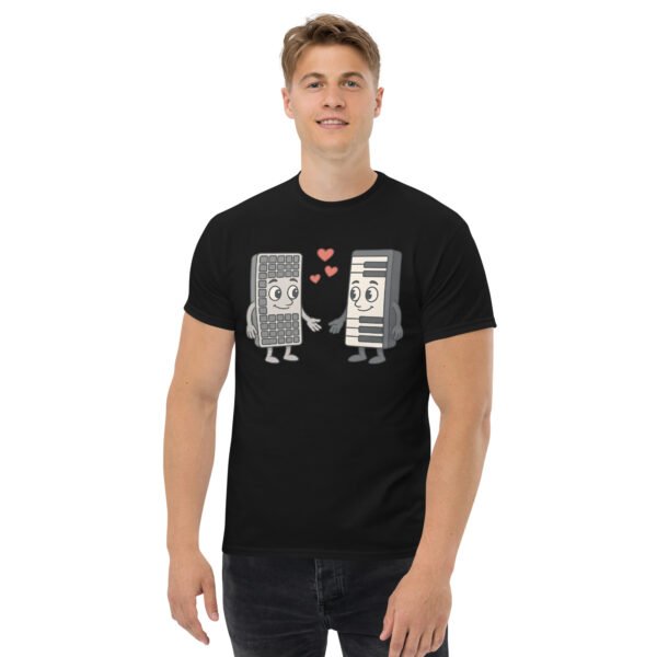 T-shirt Humour Homme pour informaticien “Claviers Amoureux” - L'union parfaite entre musique et informatique – Image 7