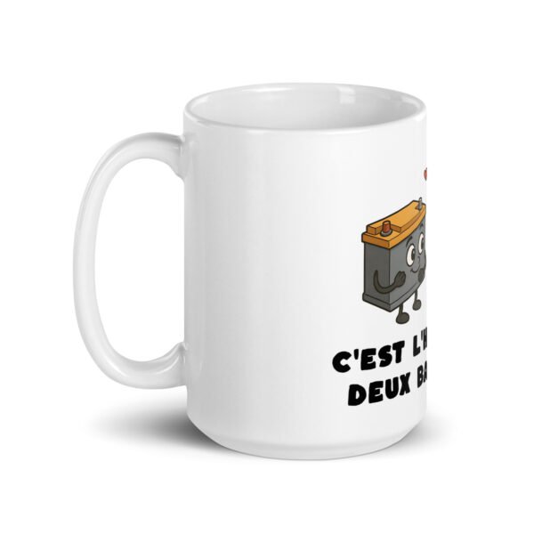 🔋 Mug “C’est l’histoire de deux batteries…” – Le cadeau qui fait vibrer les mécanos et les musiciens – Image 5