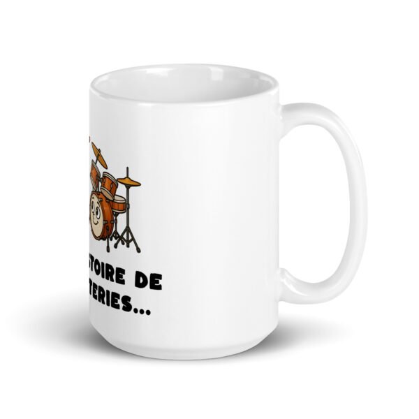 🔋 Mug “C’est l’histoire de deux batteries…” – Le cadeau qui fait vibrer les mécanos et les musiciens – Image 4