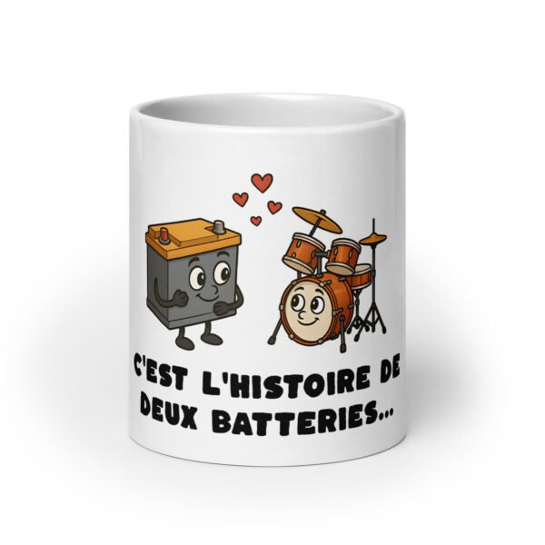 🔋 Mug “C’est l’histoire de deux batteries…” – Le cadeau qui fait vibrer les mécanos et les musiciens – Image 9
