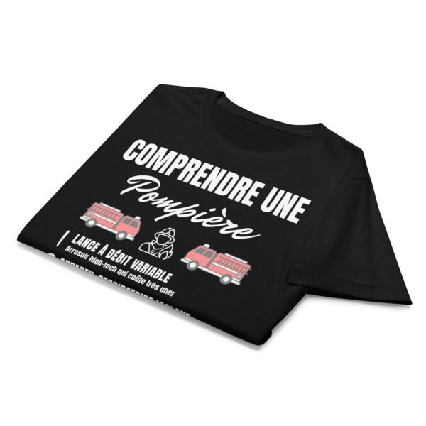 T-shirt Femme "Comprendre une Pompier" - Le Décodeur du Jargon des Héroïnes du Feu 🔥 – Image 4