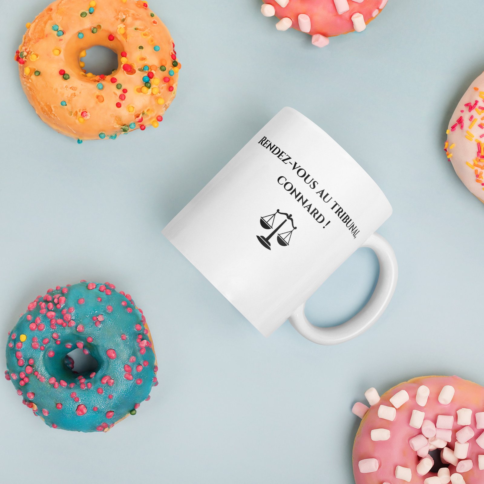 ⚖️ Mug Avocat « Rendez-vous au tribunal, connard ! » – La tasse culotté des pros du droit – Image 4