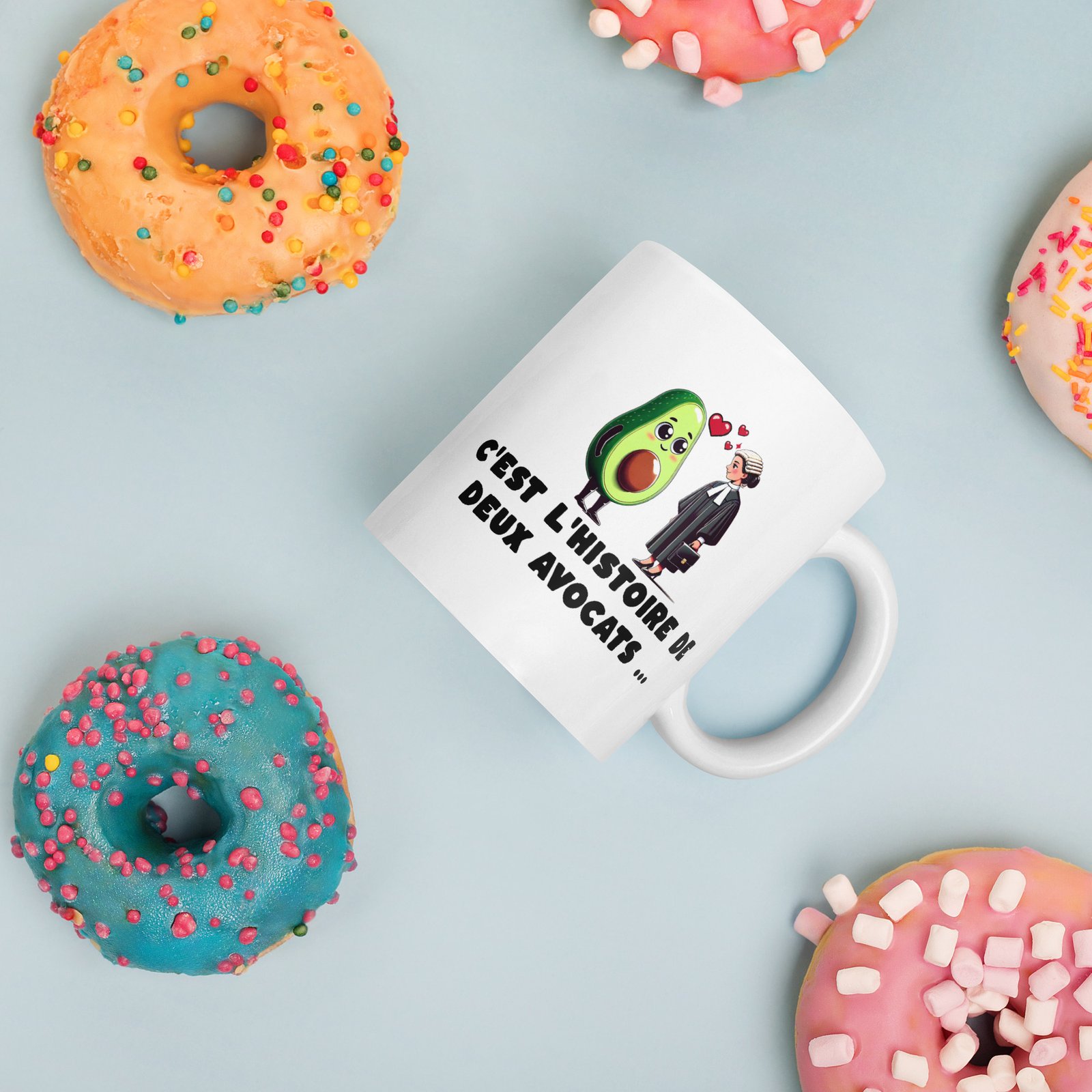 🥑 Mug “C’est l’histoire de deux avocats…” – Un cadeau à double sens pour les pros du barreau (et les fans de guacamole) – Image 16